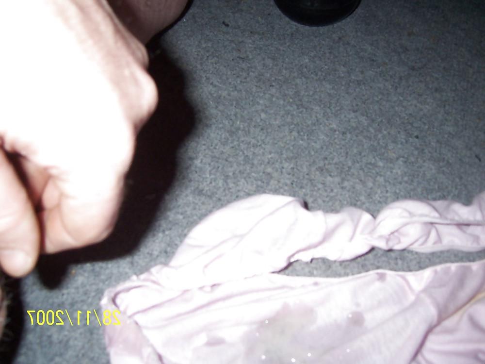11P Wifes underwear pantys jerk of