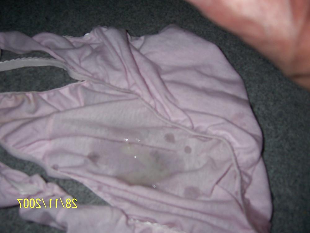 11P Wifes underwear pantys jerk of