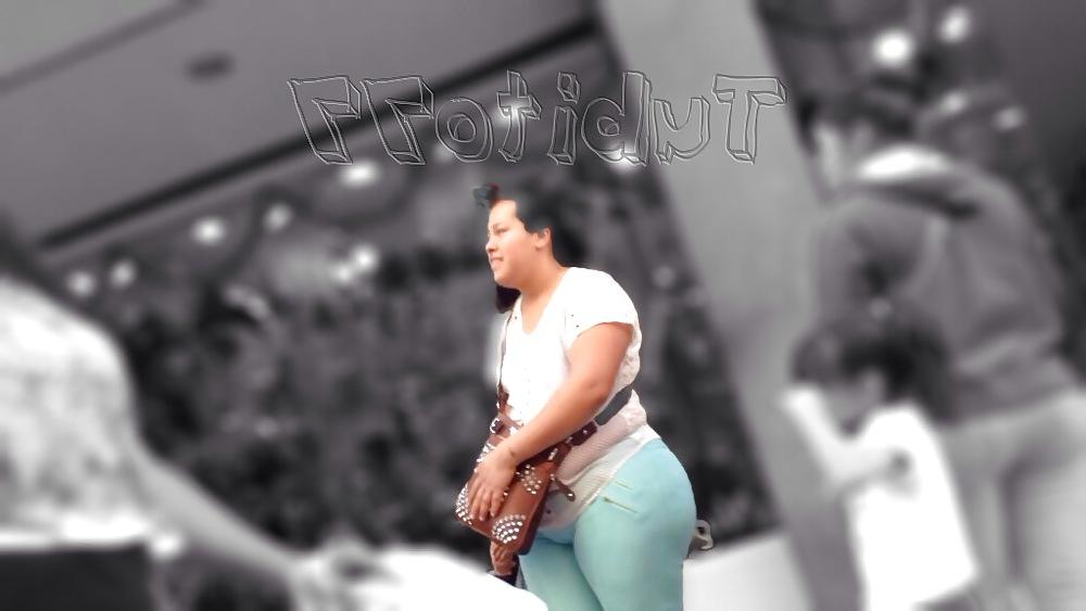 24P Culo gordo 2
