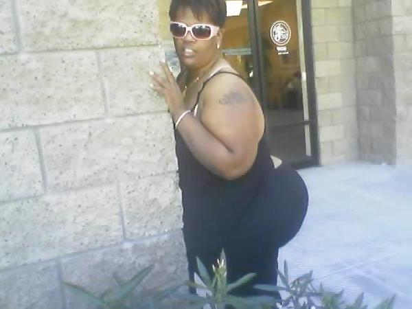 9P Thick Ass Mom