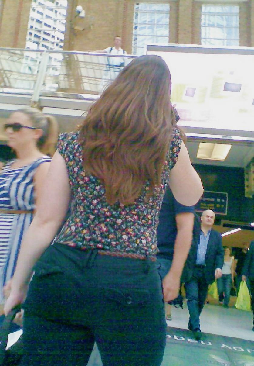 4P Sexy long haired brunette with BIG round ass in tight jeans