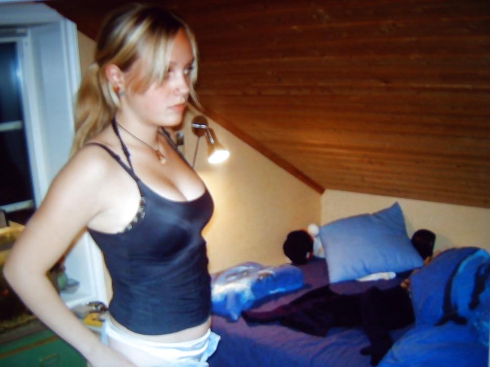 25P Thong Volume II
