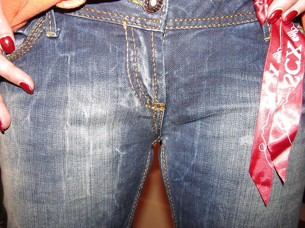 7P New jeans and pussy unshaved