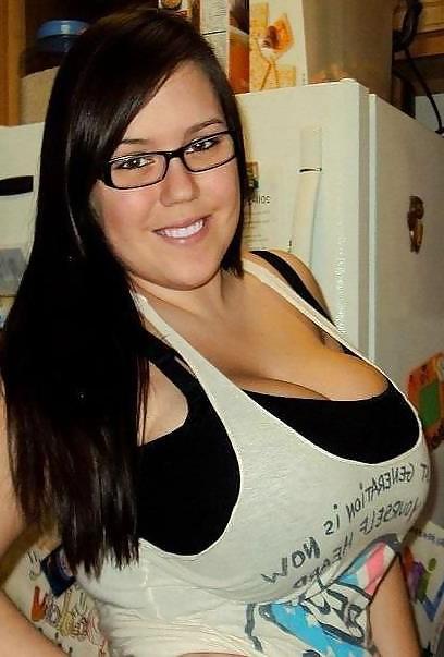 25P Curvy Beauties 56 Clothed Edition