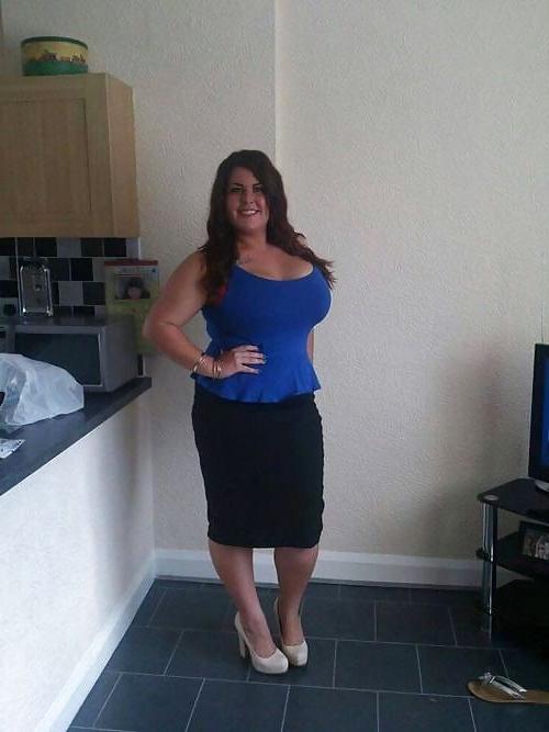 25P Curvy Beauties 56 Clothed Edition