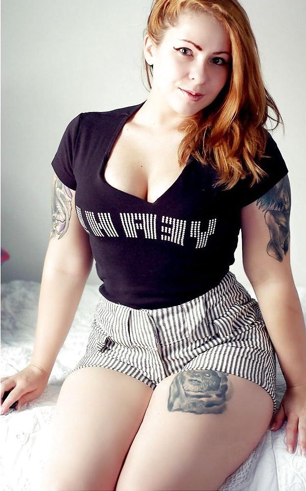 25P Curvy Beauties 56 Clothed Edition