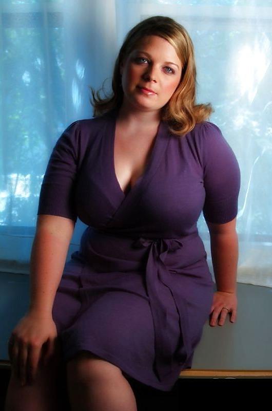25P Curvy Beauties 56 Clothed Edition