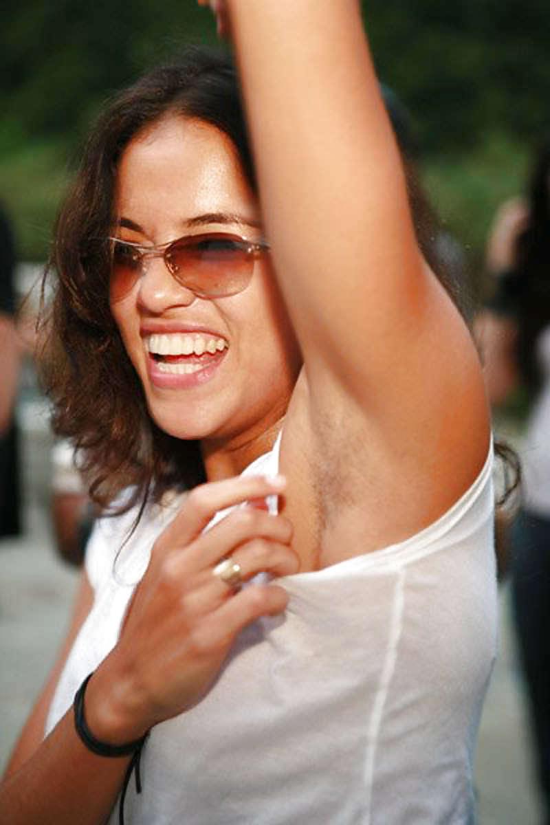 25P Celebrity armpit