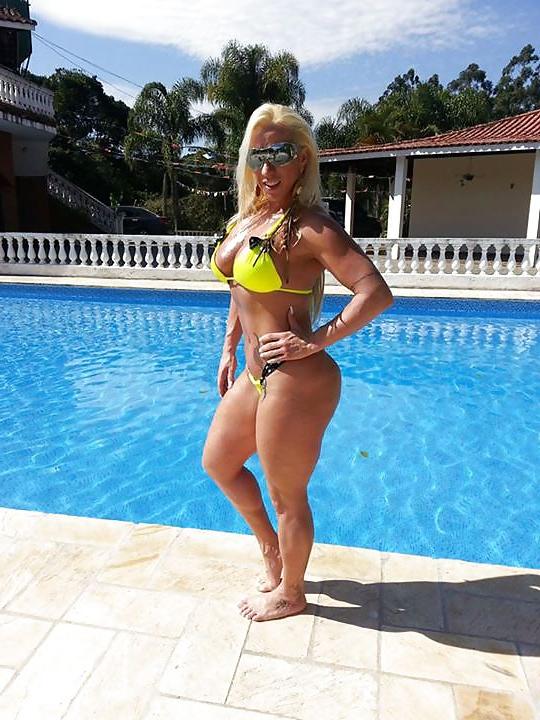 25P Brazilian: Roberta