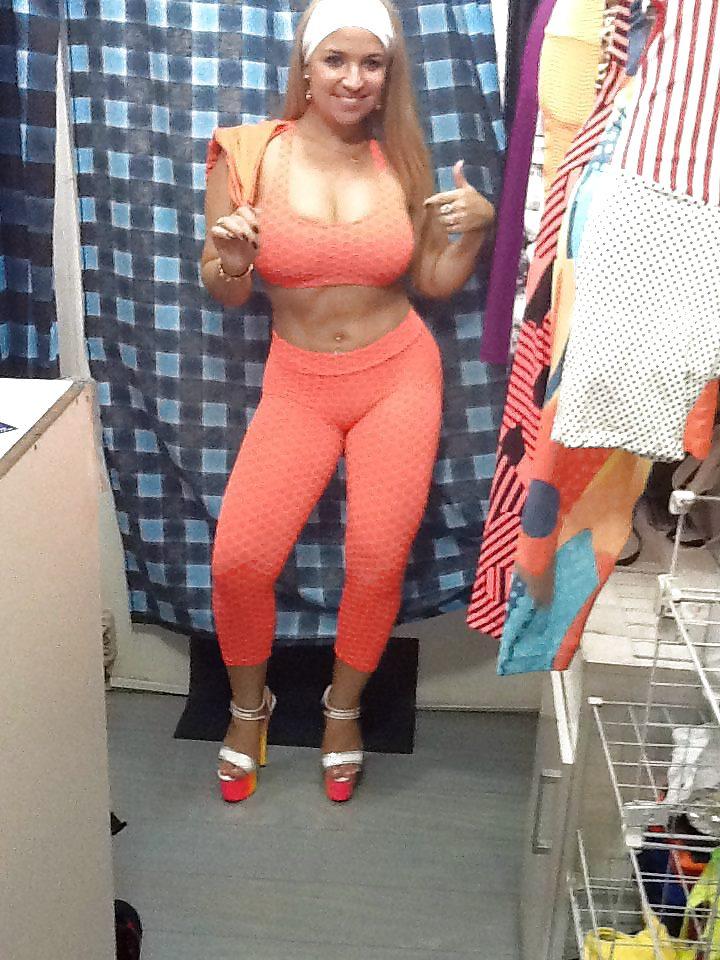 25P Brazilian Woman 20