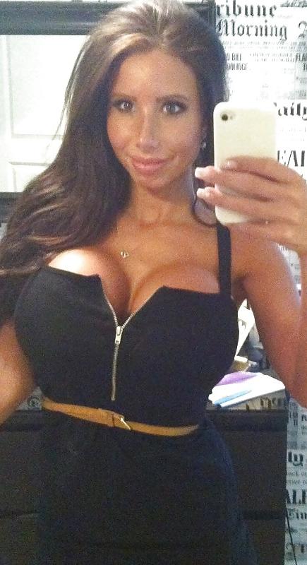 24P Bimbo's