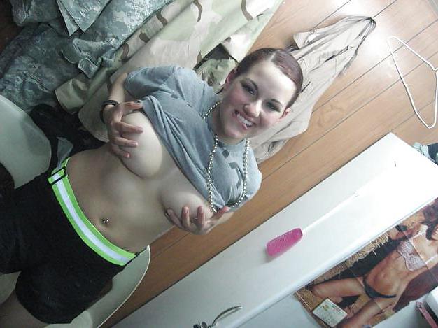 25P Hot Military Women