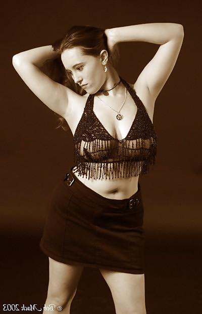 25P Curvy Redhead Robyn 3