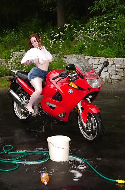 25P Curvy Redhead Robyn 3