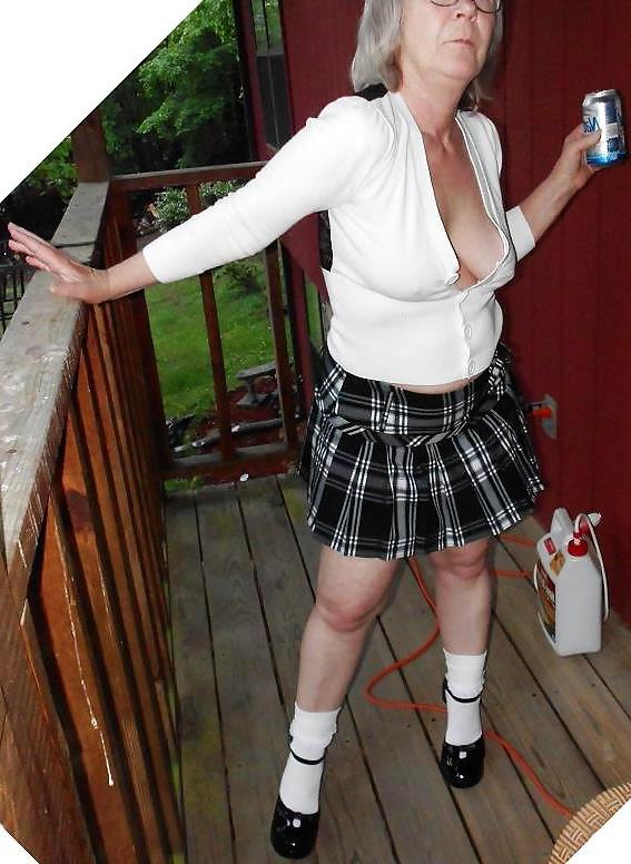 25P Gray Haired Whore 20130523
