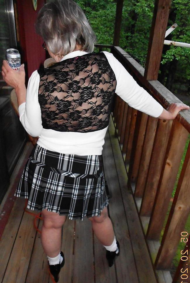 25P Gray Haired Whore 20130523