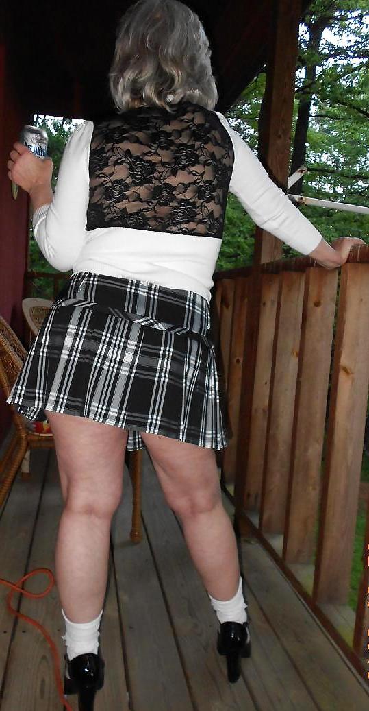 25P Gray Haired Whore 20130523