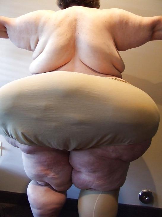 25P Lovely fat women