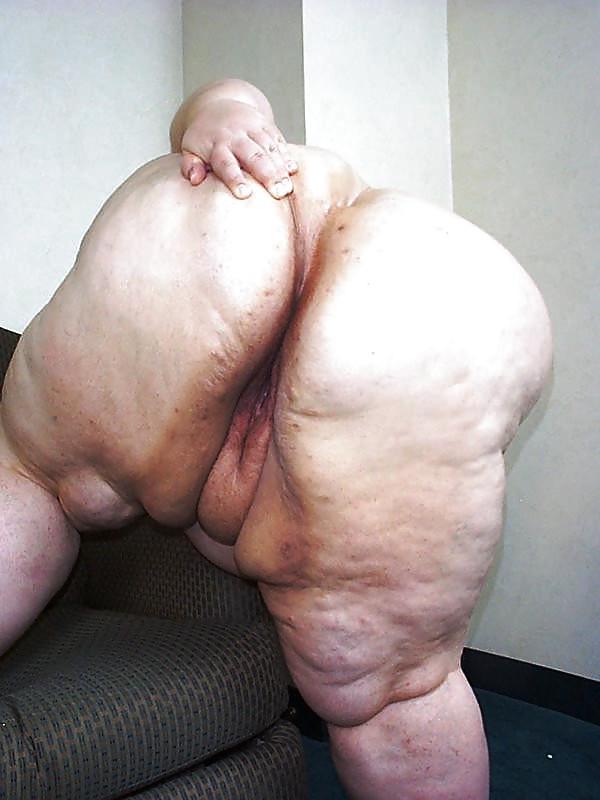 25P Lovely fat women