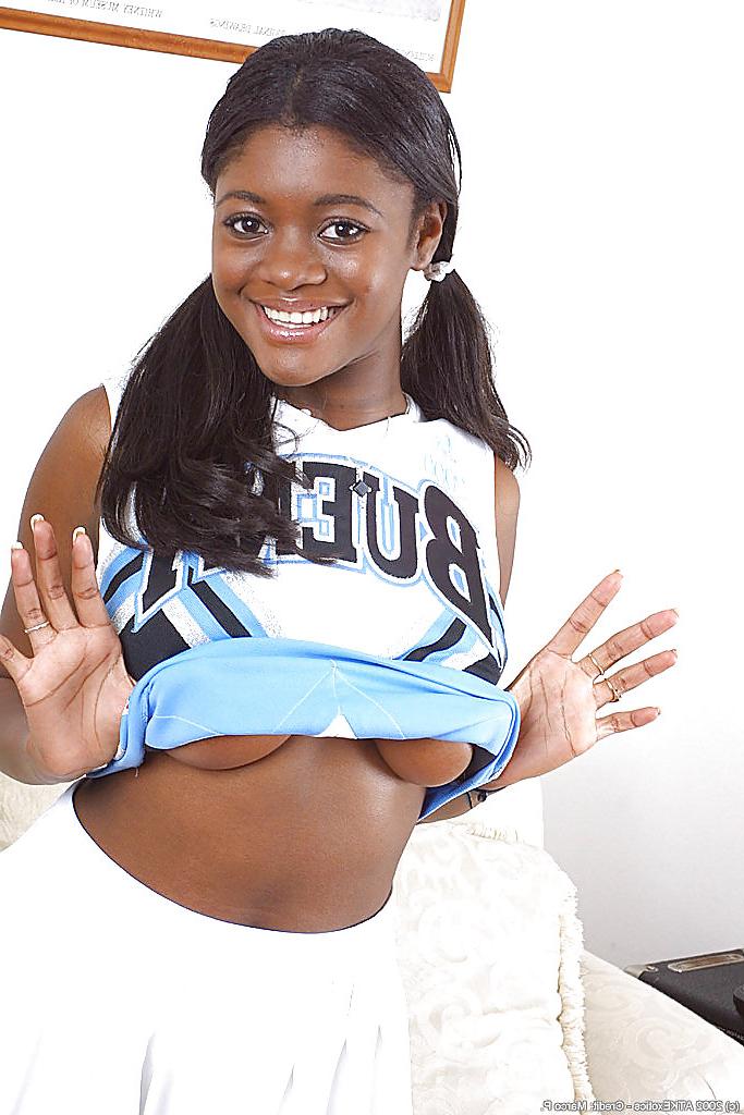 25P Jenna Brooks - cheerleader
