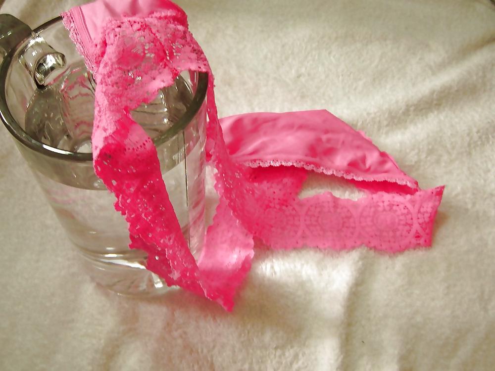 25P Pink Thong & Water Cumshot