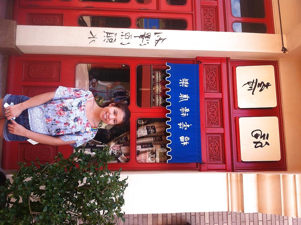 25P Random nonnude chinese girl