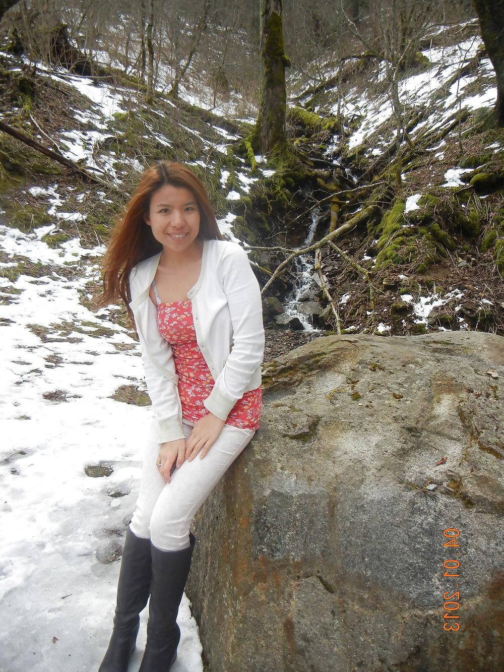 25P Random nonnude chinese girl