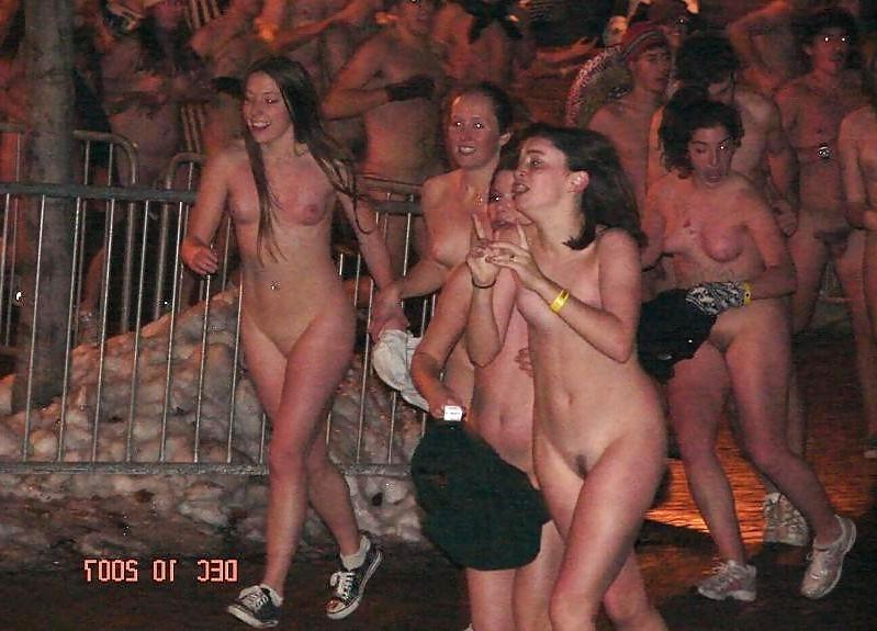 25P Punlic Nudity