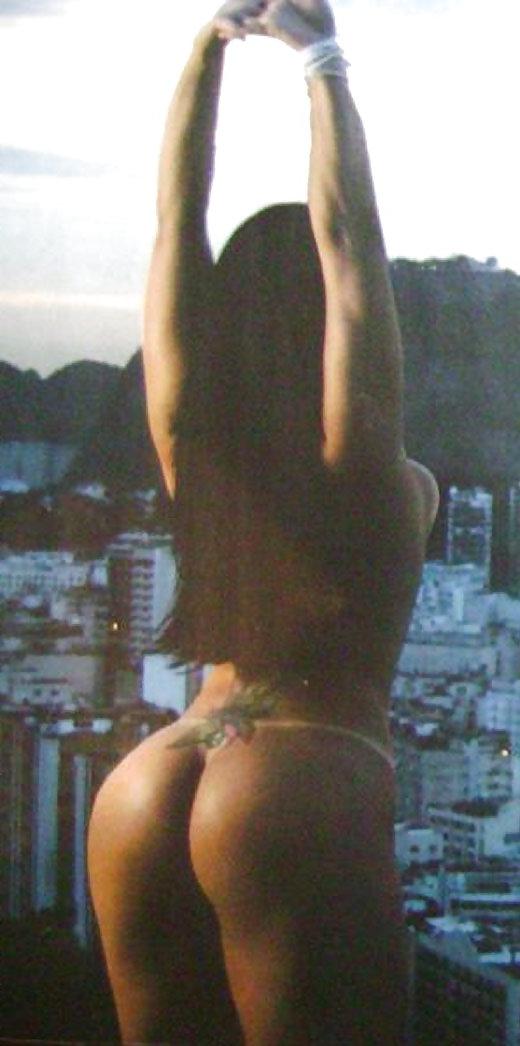 25P Brazilian Sex Bomb Andressa Soares