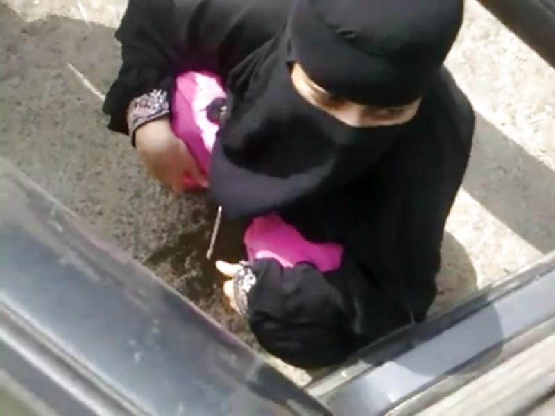 11P Arab voyeur public