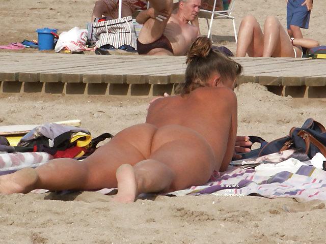 14P Thong butts