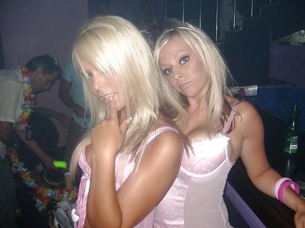 25P Bimbos