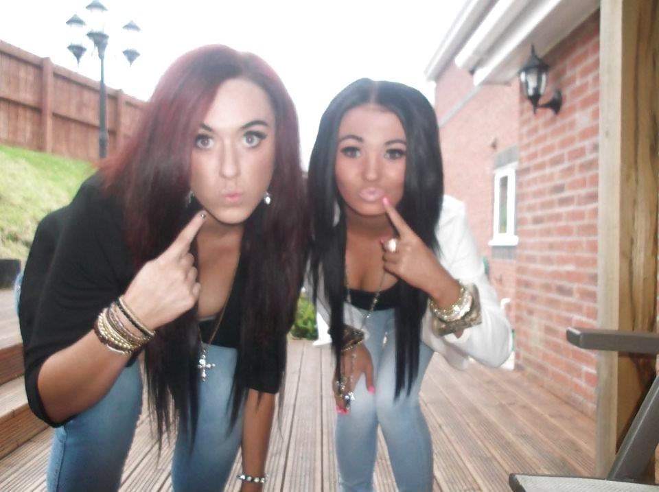 25P Bimbos