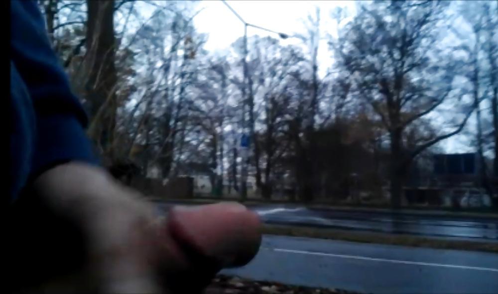 5P REAL Public Cumshot