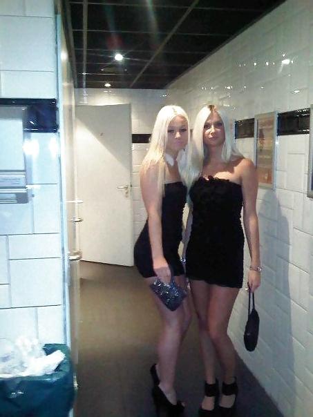 25P Dutch Barbies and Bimbo's
