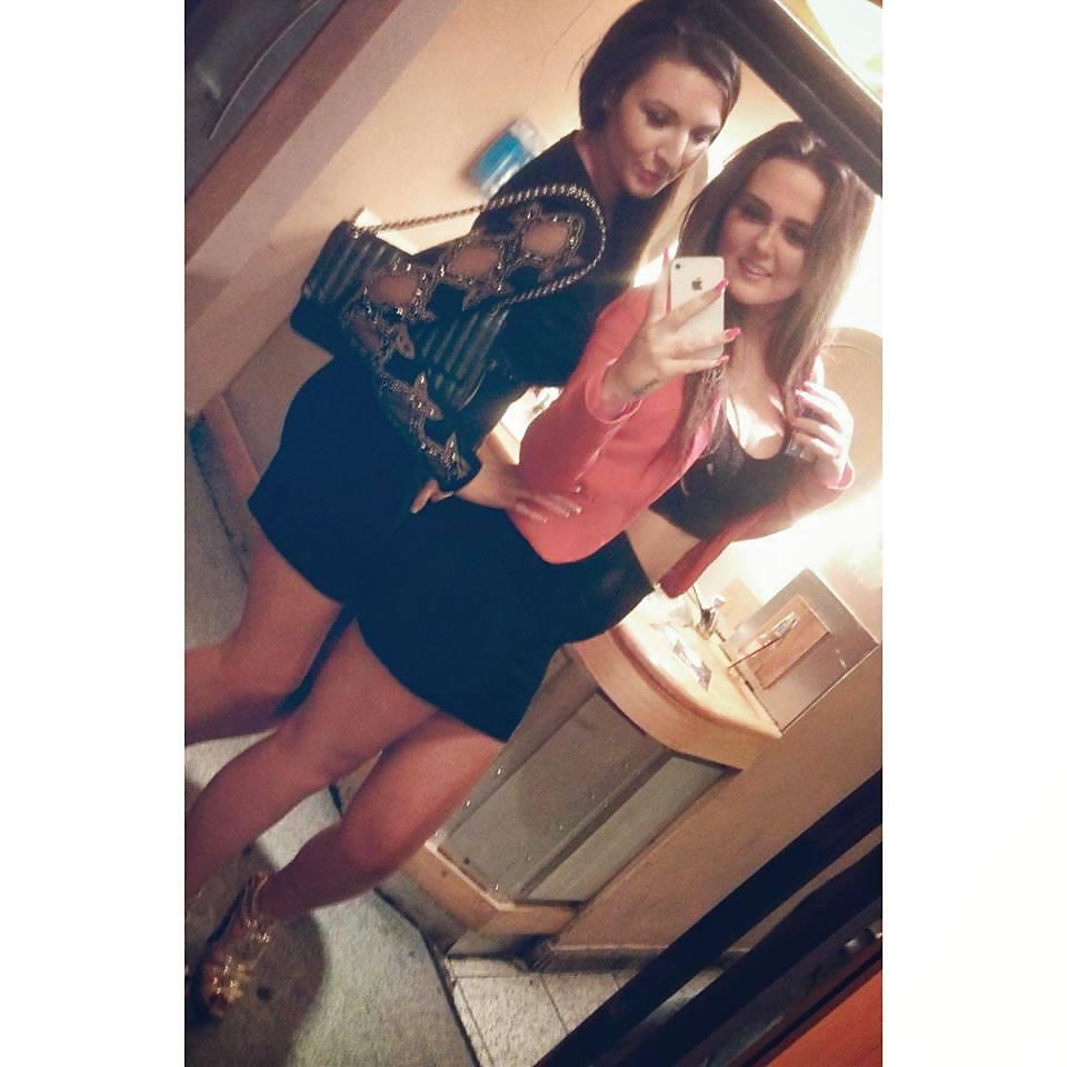 25P Dumb Bimbo Facebook Slut
