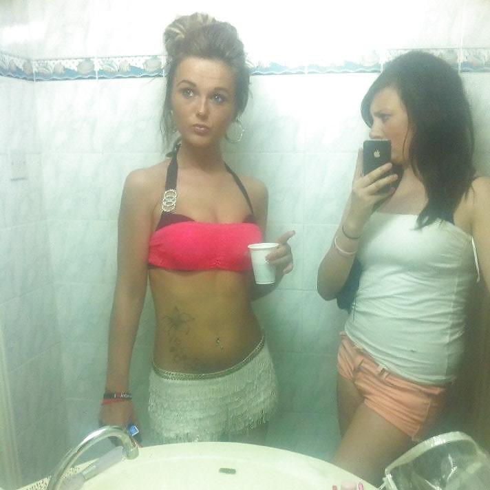 25P Dumb Bimbo Facebook Slut