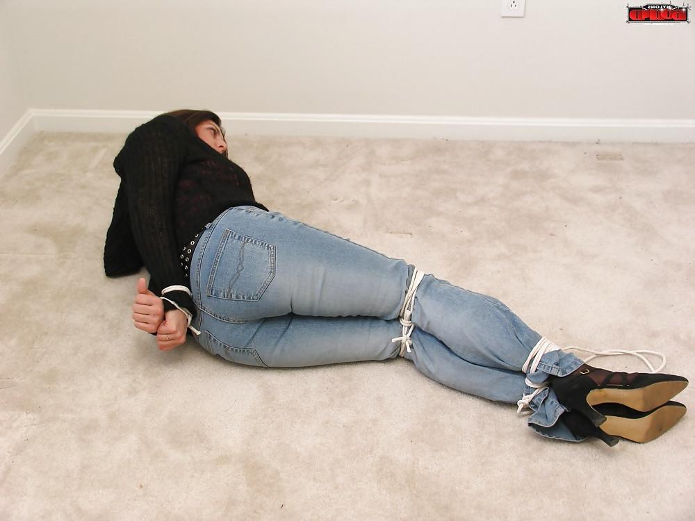 14P Jeans Bondage