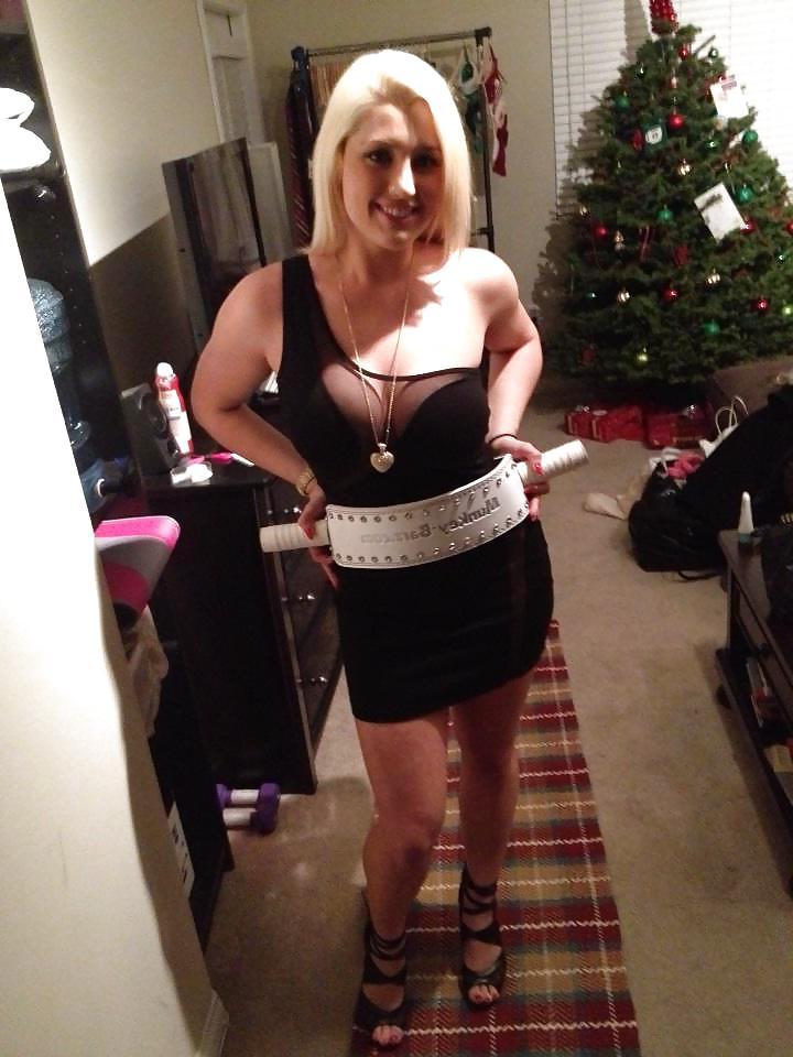 25P Dayna Vendetta Red Head Busty 