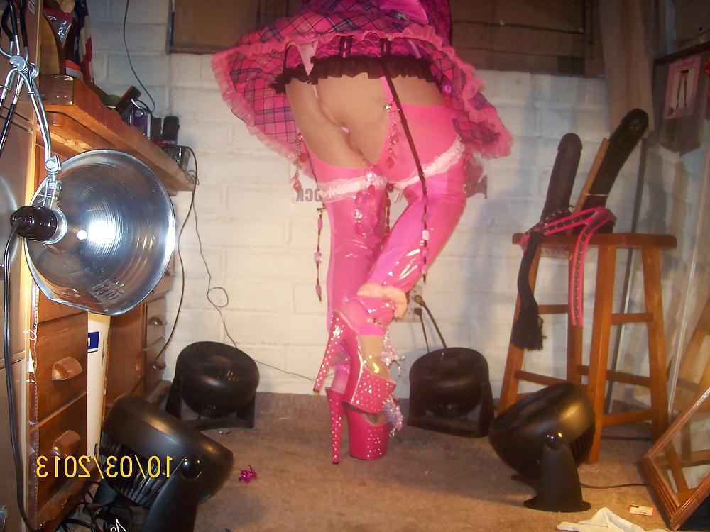 25P Mistress's legs in silky stockings for Tgirl Veronica.