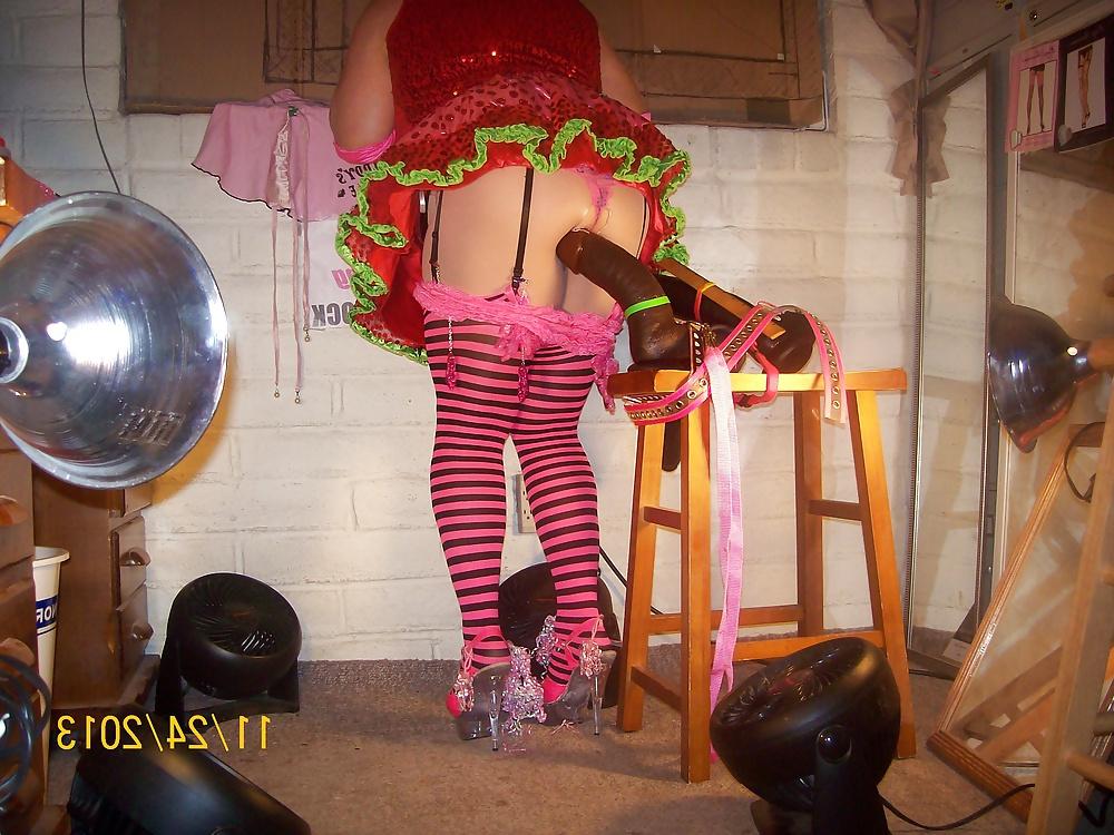 25P Mistress's legs in silky stockings for Tgirl Veronica.