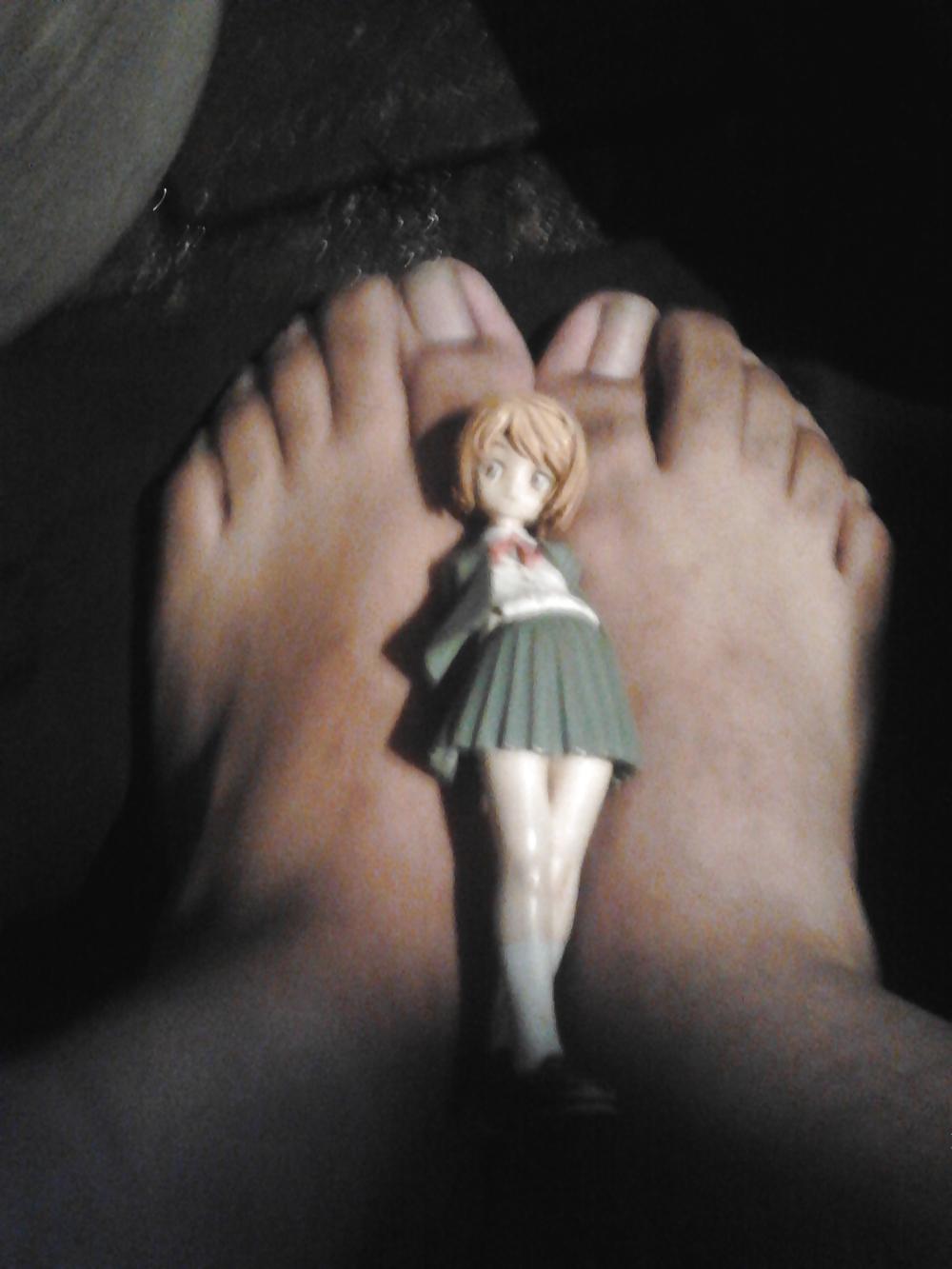 13P Feet and bukkake anime figure henrietta