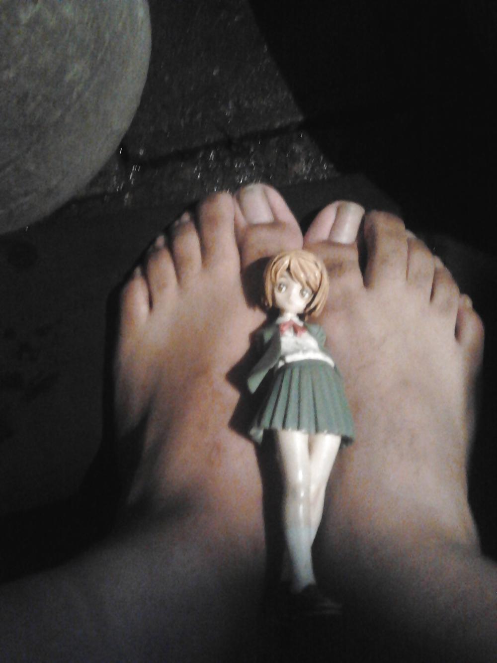 13P Feet and bukkake anime figure henrietta