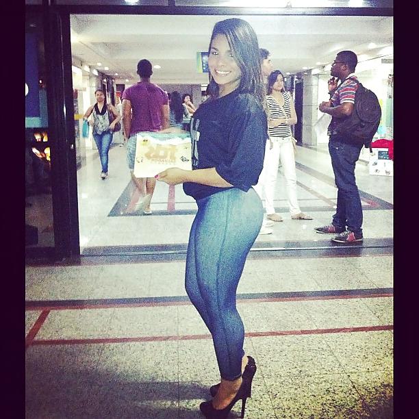 25P Brazilian fitness asses