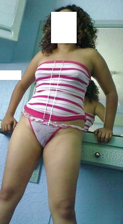 12P Latina mature showing off her ass and panty
