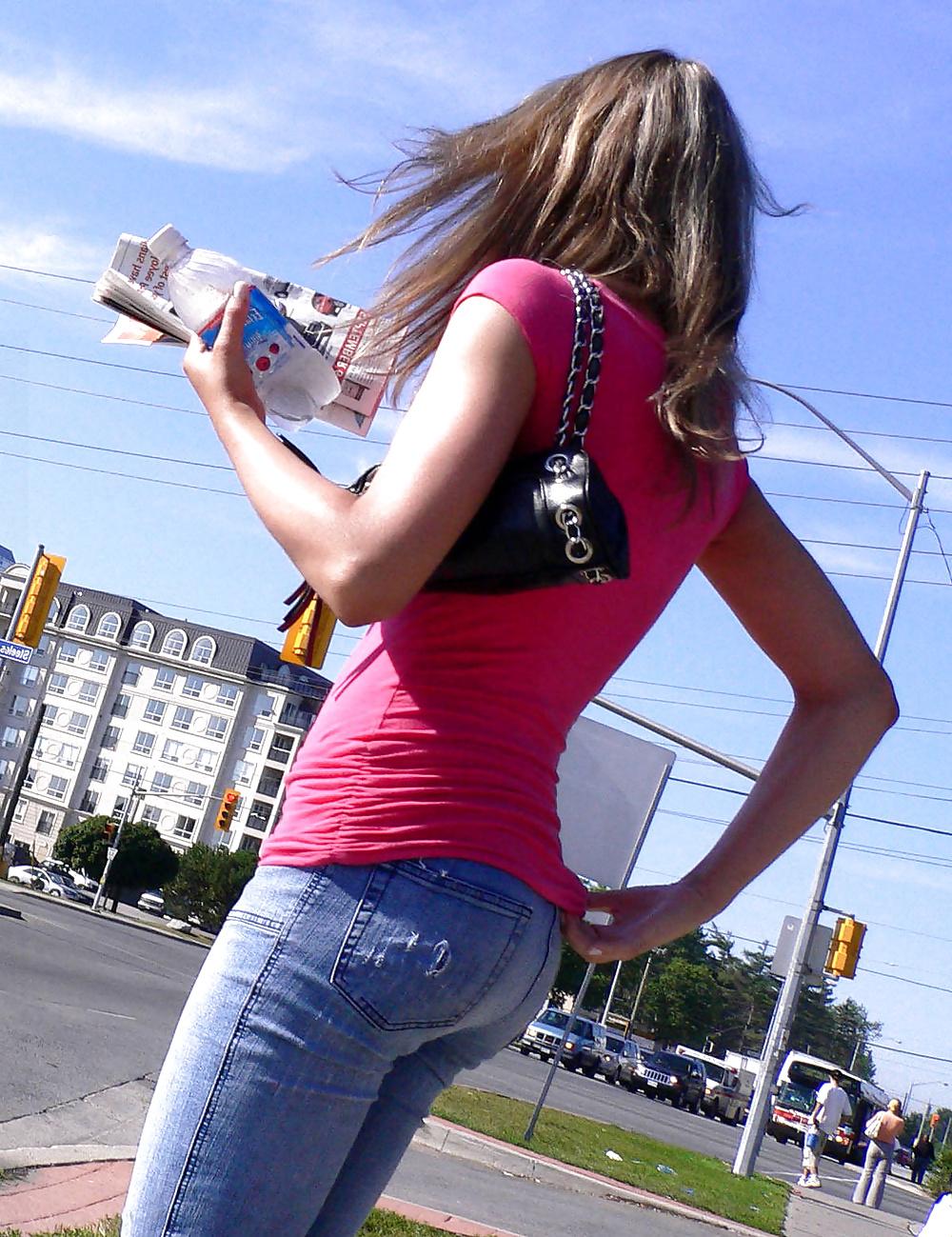 25P Tight Jeans