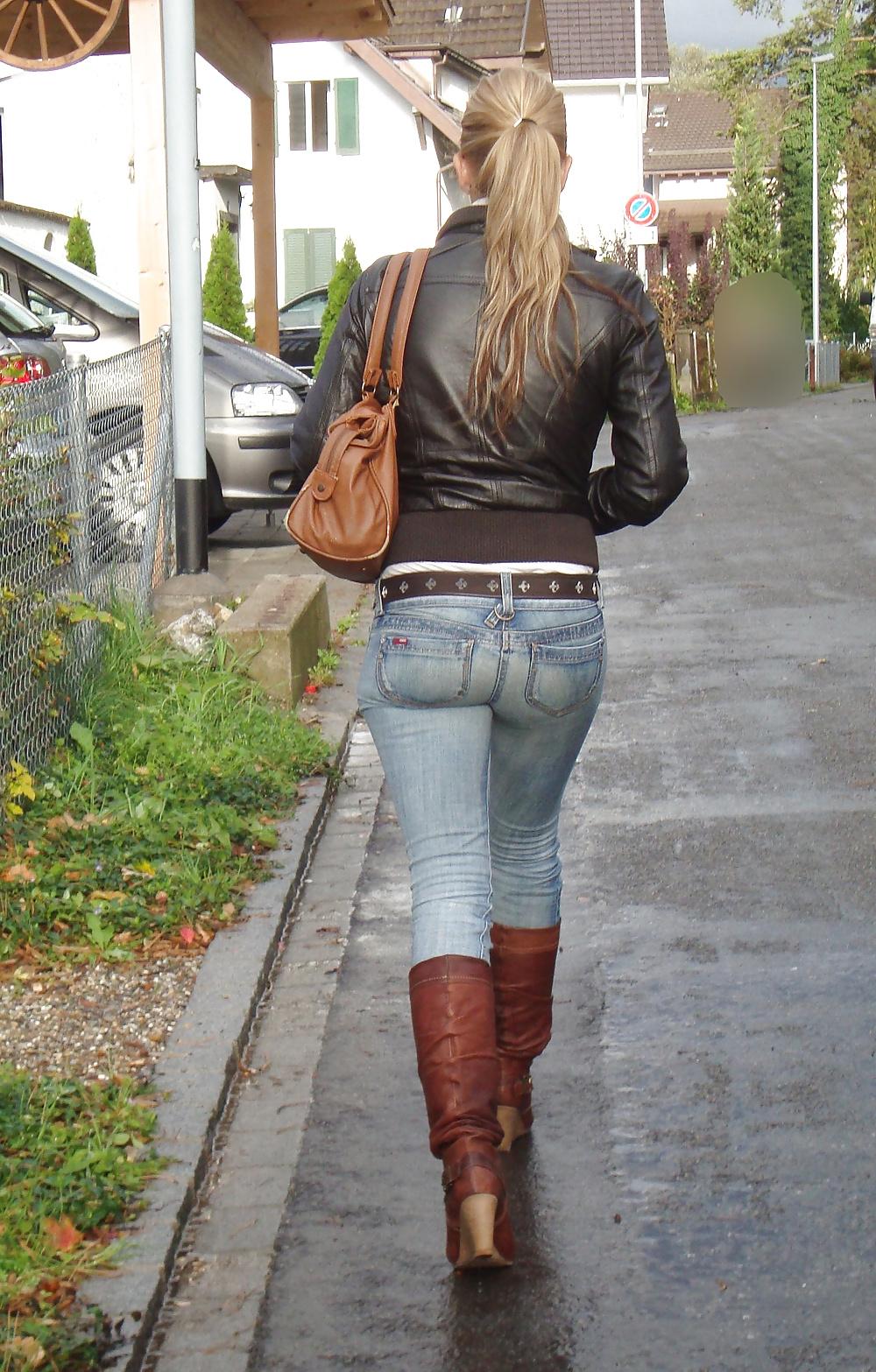 25P Tight Jeans
