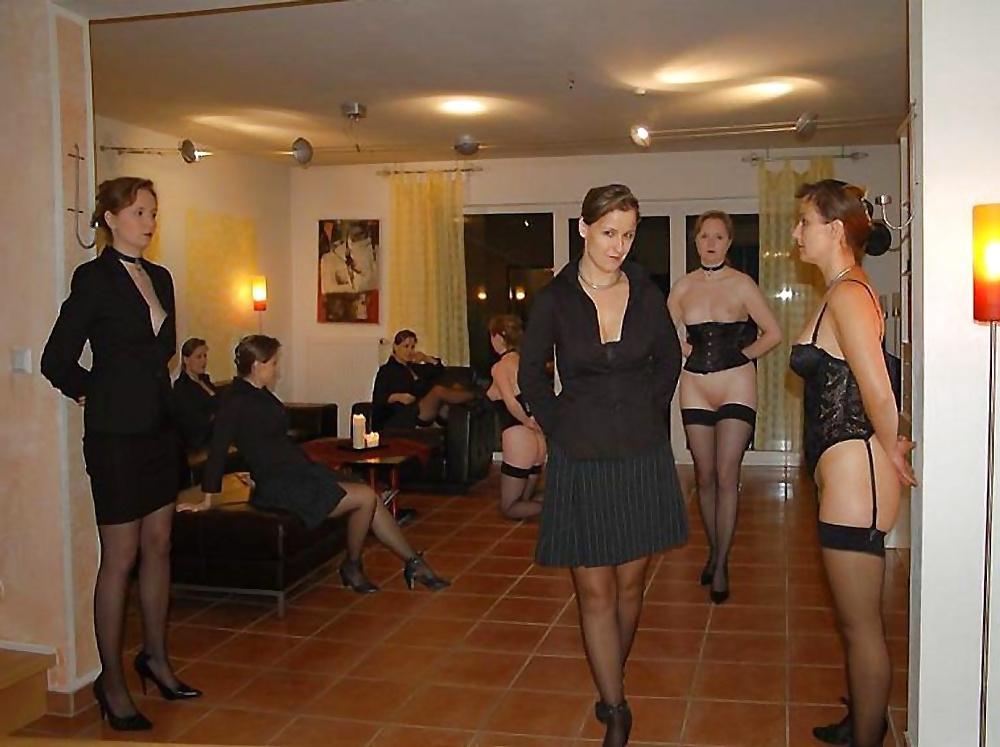 21P Lesbian F4F Slave Play