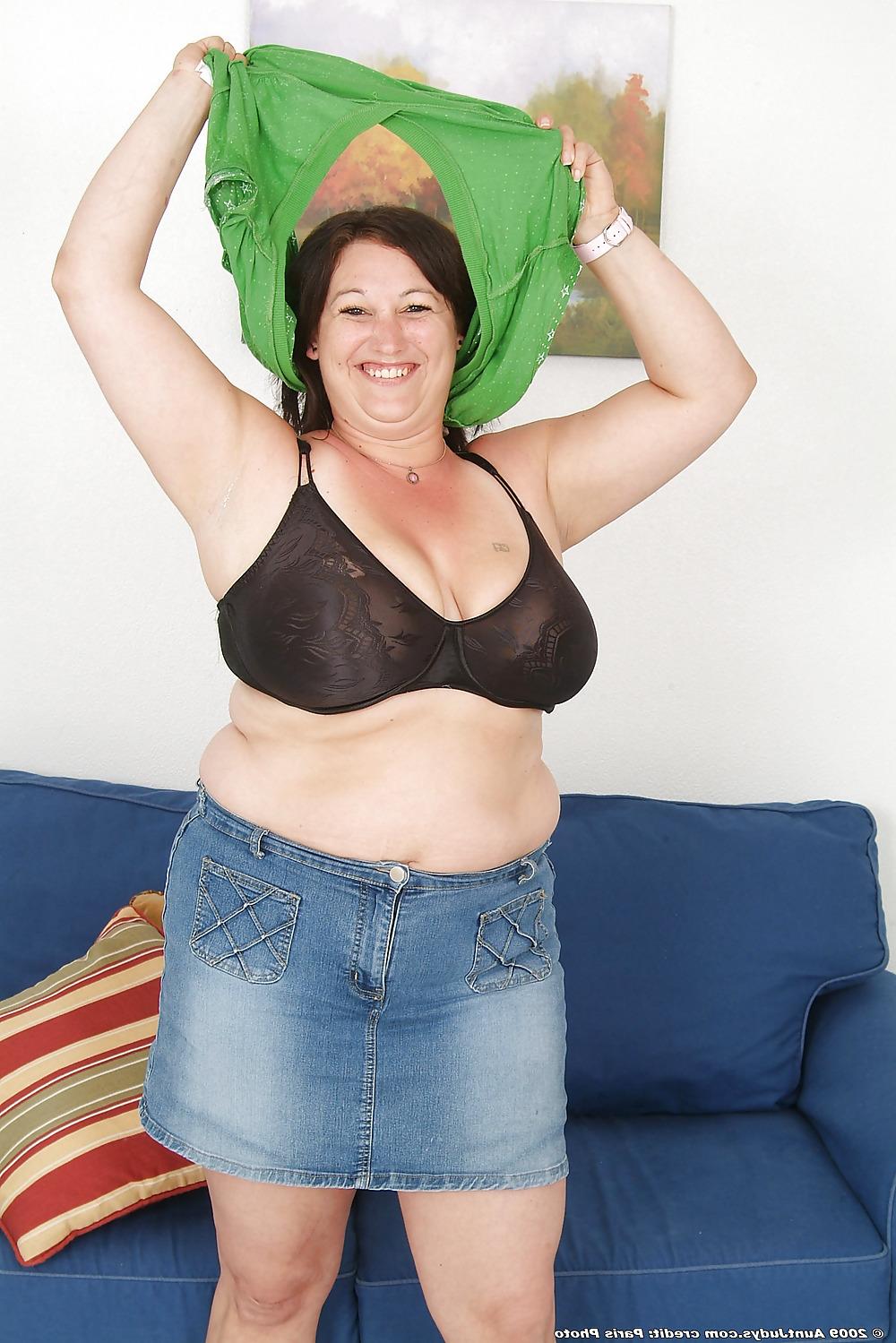 25P Curvy matures
