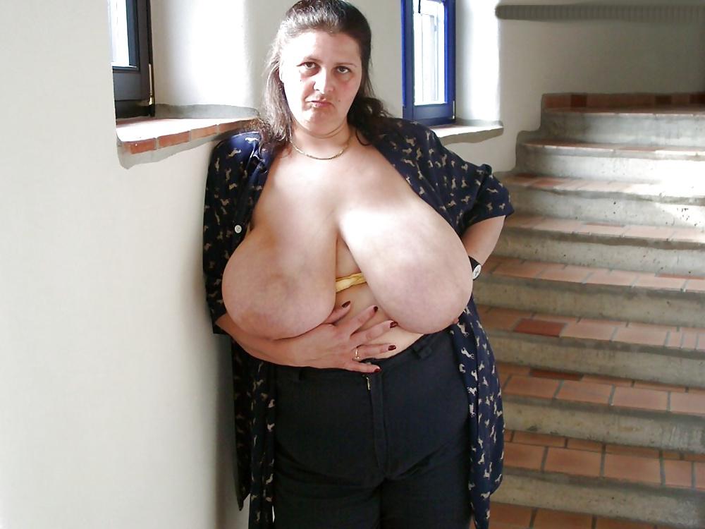 25P Large milk tits